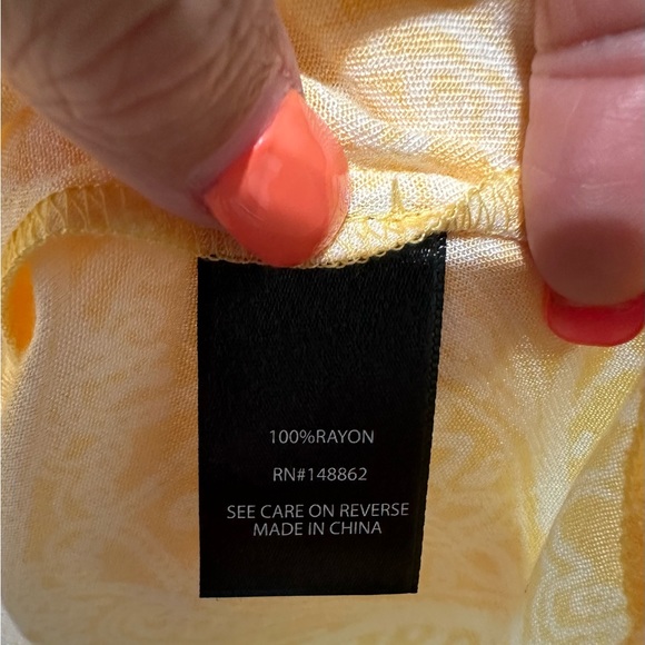 Torrid, Size 3X Tiered Blouse Yellow Keyhole Back Rayon NWT - Picture 16 of 16